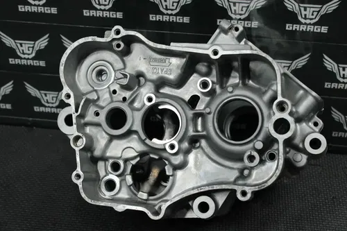 2002 YAMAHA YZ85 OEM LH/RH ENGINE MOTOR CRANKCASE CRANK CASES BLOCK NICE!