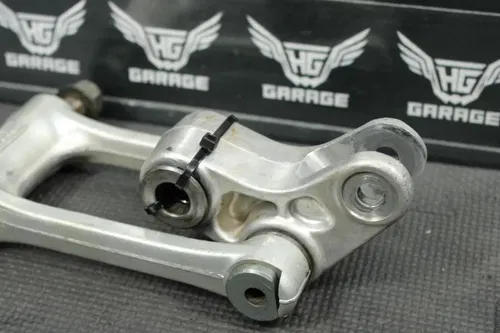2002 YAMAHA YZ125 OEM REAR SHOCK LINKAGE LINKS RELAY BOLTS GOOD!