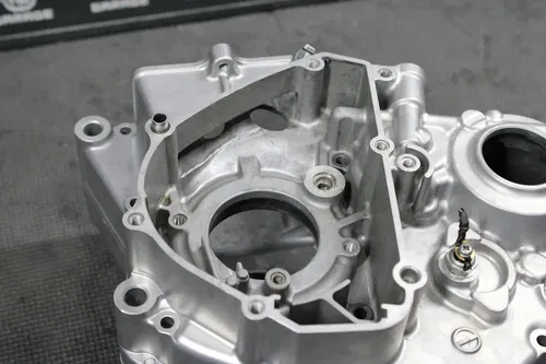 2009 KAWASAKI KX250F OEM LEFT RIGHT ENGINE MOTOR CRANKCASE CRANK CASES BLOCK