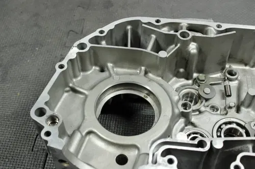 2004 SUZUKI 03-07 DRZ125 OEM LEFT RIGHT ENGINE MOTOR CRANKCASE CRANK CASES