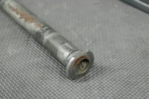 2006 HONDA CRF450R OEM REAR AXLE BACK WHEEL RIM PIVOT BOLT AXEL 42301-KZ4-J40