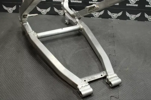 2007 YAMAHA YZ450F OEM REAR BACK SUB FRAME SUBFRAME 2S2-21190-70-00