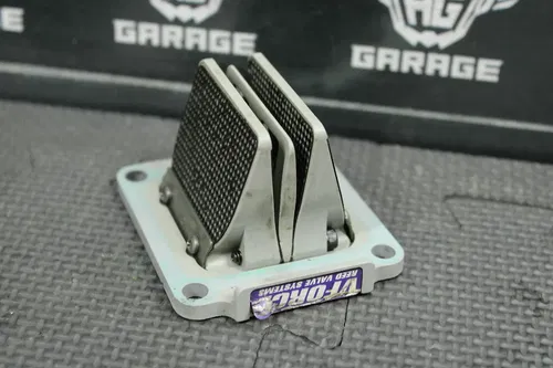 2004 KTM 85SX OEM INTAKE RUBBER OOT VFORCE REED BLOCK ASSEMBLY 47030050100
