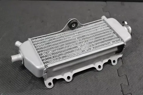 2005 YAMAHA 05-22 YZ125 OEM RIGHT ENGINE MOTOR COOLING COOLER RADIATOR