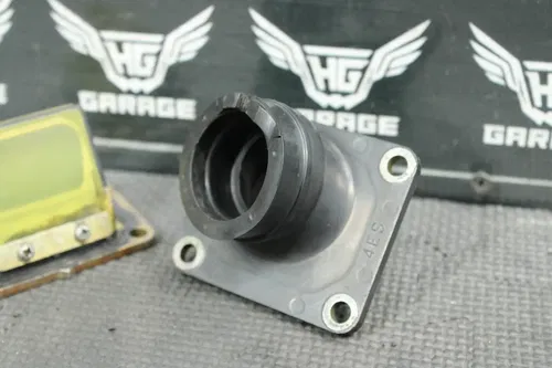 1996 93-01 YAMAHA YZ80 OEM INTAKE REED BLOCK ASSEMBLY 4ES-13565-00-00