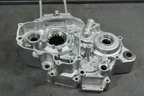 2017 HONDA CRF150R 12-19 CRF150RB OEM LEFT ENGINE CRANKCASE CRANK CASE BLOCK