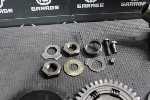 2001 YAMAHA OEM TIMING CHAIN CRANKSHAFT COUNTER BALANCE SHAFT BALANCER