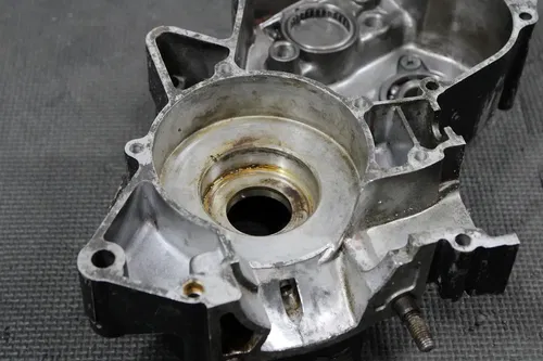 1989 HONDA CR125R OEM LEFT ENGINE MOTOR CRANKCASE CRANK CASES BLOCK