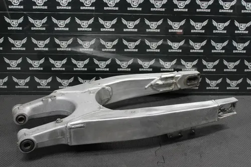 2001 HONDA 00-01 CR125R OEM SWINGARM SWING ARM SUSPENSION READ DESC!