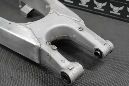 2001 HONDA 00-01 CR125R OEM SWINGARM SWING ARM SUSPENSION READ DESC!