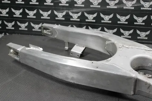 2001 HONDA 00-01 CR125R OEM SWINGARM SWING ARM SUSPENSION READ DESC!