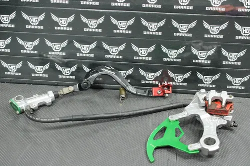 2006 KAWASAKI KX250F OEM REAR BACK BRAKE CALIPER MASTER CYLINDER NEEDS WORK!