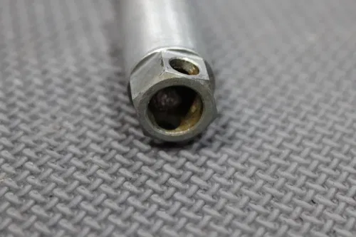 1987 HONDA XR250R OEM FRONT WHEEL RIM AXLE PIVOT BOLT 44301-KBR-000