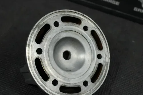 1994 KTM 250SX ENGINE MOTOR CYLINDER HEAD COVER DOME TOP END 54630306400