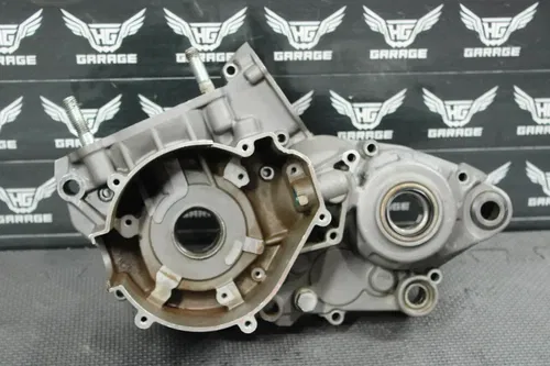 1995 KTM 300 EXC OEM LEFT ENGINE MOTOR CRANKCASE CRANK CASE BLOCK 54630000644