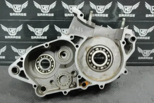 1995 KTM 300 EXC OEM LEFT ENGINE MOTOR CRANKCASE CRANK CASE BLOCK 54630000644