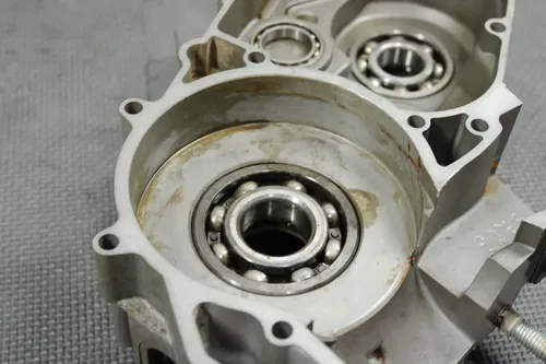 1995 KTM 300 EXC OEM LEFT ENGINE MOTOR CRANKCASE CRANK CASE BLOCK 54630000644