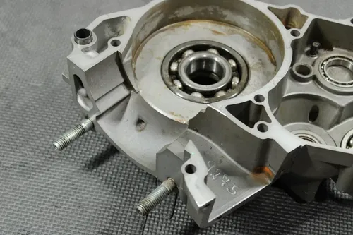 1995 KTM 300 EXC OEM LEFT ENGINE MOTOR CRANKCASE CRANK CASE BLOCK 54630000644