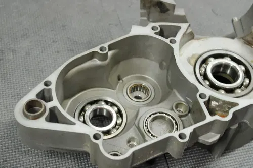 1995 KTM 300 EXC OEM LEFT ENGINE MOTOR CRANKCASE CRANK CASE BLOCK 54630000644