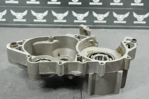 1995 KTM 300 EXC OEM LEFT ENGINE MOTOR CRANKCASE CRANK CASE BLOCK 54630000644