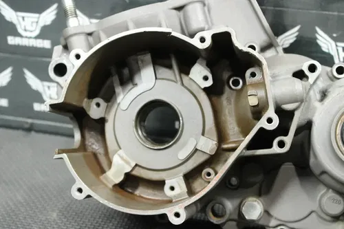1995 KTM 300 EXC OEM LEFT ENGINE MOTOR CRANKCASE CRANK CASE BLOCK 54630000644