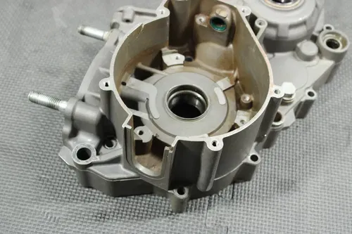 1995 KTM 300 EXC OEM LEFT ENGINE MOTOR CRANKCASE CRANK CASE BLOCK 54630000644