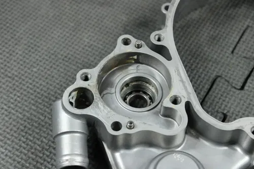 2000 HONDA CR125R ENGINE MOTOR INNER CLUTCH COVER 11340-KZ4-L10
