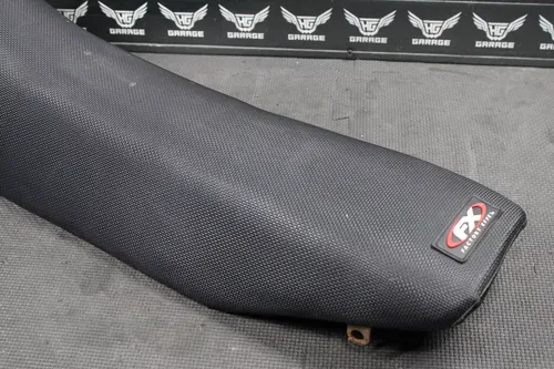 1999 KTM 200 250 EXC SDG SEAT SADDLE CUSHION 50307040200 SDG-M108