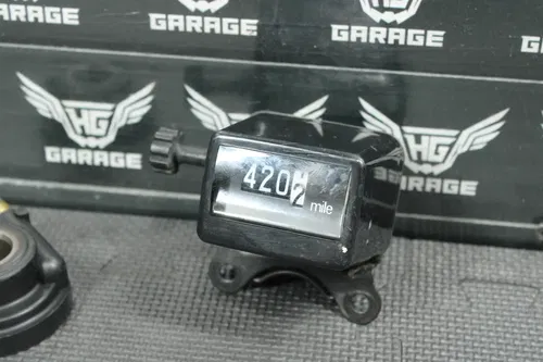 2002 YAMAHA WR250F WR426F OEM SPEEDOMETER DRIVE GEAR  2HR-83505-G0-00