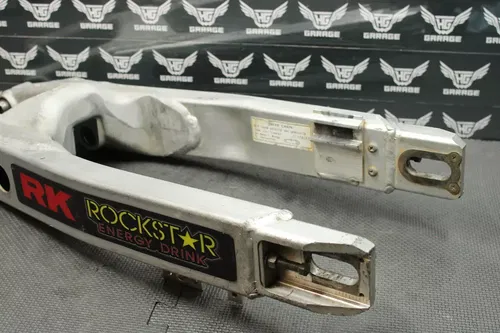 1996 HONDA CR125R CR250R OEM SWINGARM SWING ARM SUSPENSION 52100-KZ4-A10