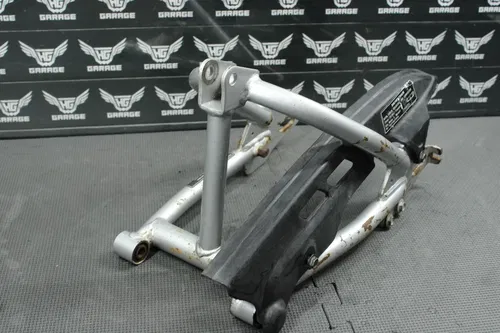 2003 00-03 HONDA XR70R OEM SWINGARM SWING ARM SUSPENSION 40510-GCF-670