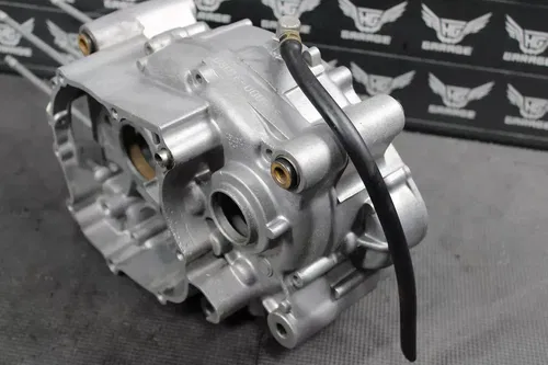 2000 YAMAHA TTR90 OEM LEFT RIGHT ENGINE MOTOR CRANKCASE CRANK CASES BLOCK