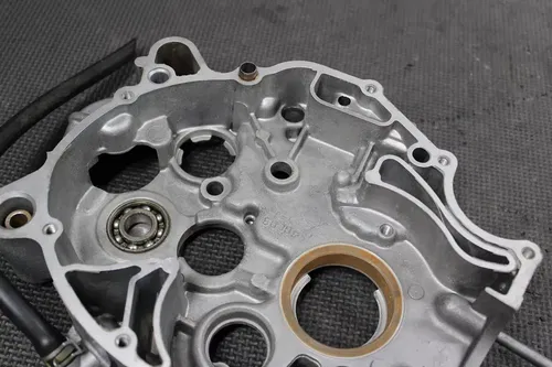 2000 YAMAHA TTR90 OEM LEFT RIGHT ENGINE MOTOR CRANKCASE CRANK CASES BLOCK