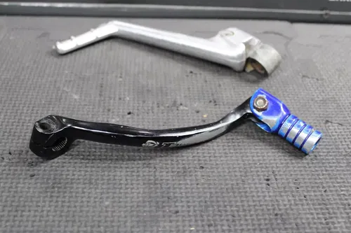 2011 YAMAHA 86-22 YZ125 OEM KICKSTART KICK START PEDAL LEVER SHIFTER LEVER