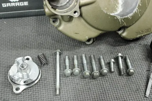 2004 HONDA 04-08 CRF250R OEM MOTOR STATOR GENERATOR MAGNETO COVER MAGNETO COVER