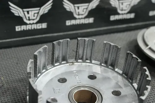 2004 KTM 04-06 105 85 SX OEM CLUTCH BASKET OUTER PRESSURE PLATE 47032001044