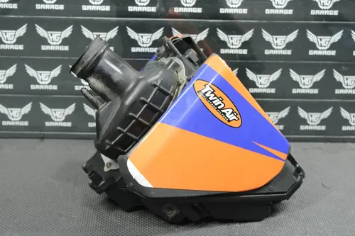 2002 YAMAHA WR250F OEM AIRBOX INTAKE AIR CLEANER CASE AIRBOX COMPLETE