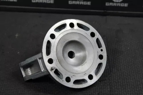 1999 95-02 KAWASAKI KX250 OEM ENGINE CYLINDER HEAD COVER DOME CHAMBER 11001-1425