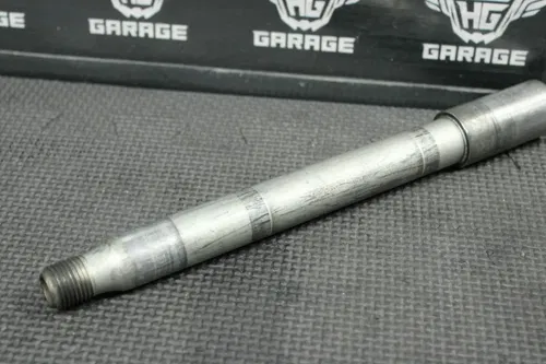 2004 HONDA CRF450R OEM FRONT WHEEL RIM AXLE PIVOT BOLT 44301-MEN-000