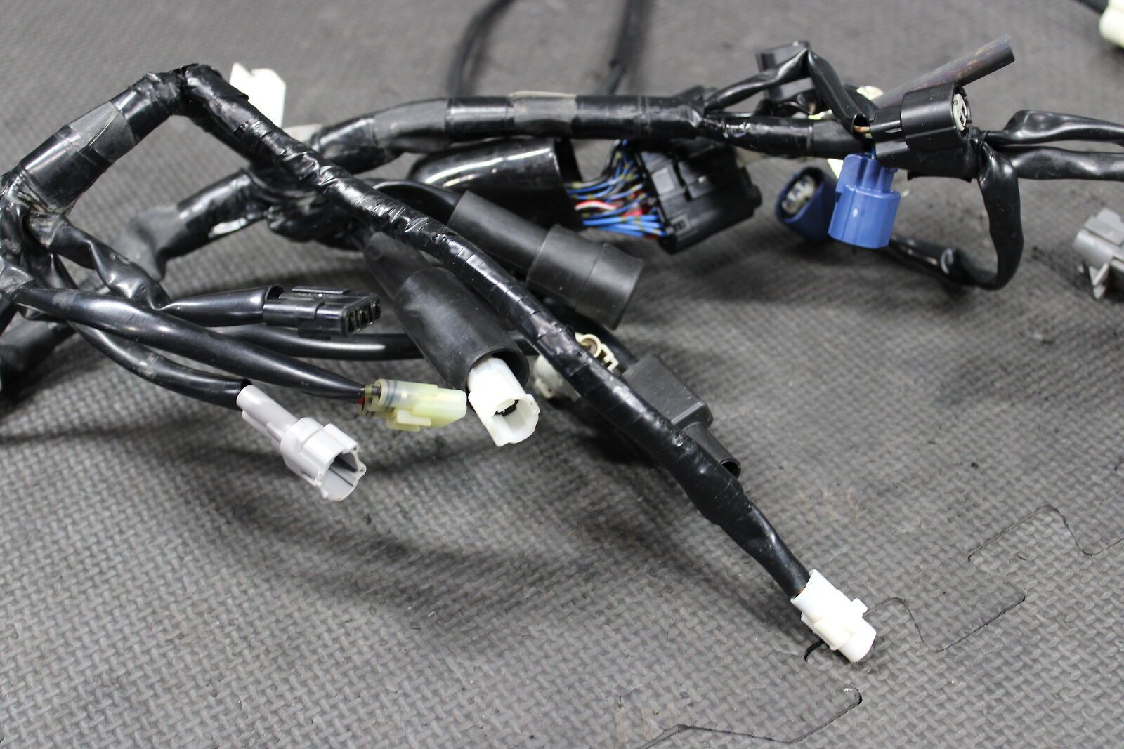 2010 YAMAHA YZ450F OEM ECU CDI ECM WIRE WIRING HARNESS LOOM 2010 YAMAHA YZ450F OEM ECU CDI ECM WIRE WIRING HARNESS LOOM