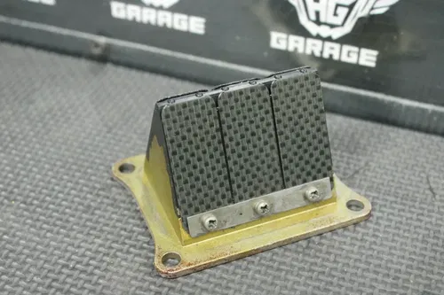 1998 HONDA CR125R OEM INTAKE REED BLOCK ASSEMBLY 14100-KZ4-J01 16221-KZ4-A10