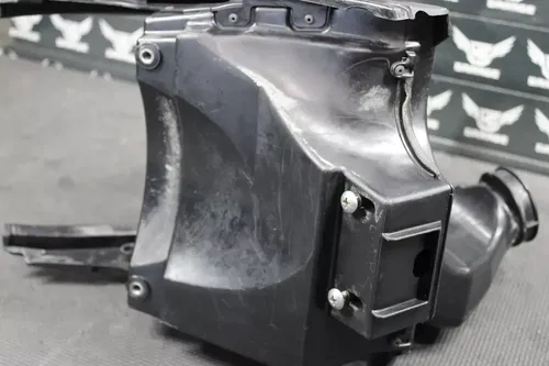 2007 YAMAHA YZ450F AIR CLEANER AIRBOX FILTER BOX INTAKE 2S2-14401-70-00