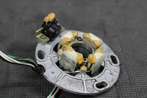 2001 YAMAHA 99-01 YZ250 STATOR MAGNETO GENERATOR ALTERNATOR 5CU-85560-10-00