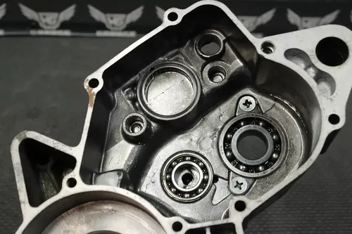 1996 HONDA CR125R OEM LEFT ENGINE MOTOR CRANKCASE CRANK CASES BLOCK