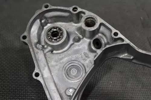 2002 HONDA CRF450R OEM ENGINE MOTOR INNER CLUTCH COVER 11351-MEB-670