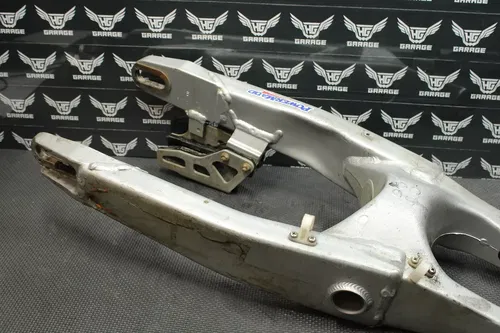 1996 YAMAHA YZ125 OEM SWINGARM SWING ARM SUSPENSION 4SS-22110-01-00