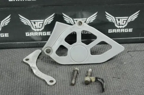 2004 02-04 HONDA CRF450R OEM MOTOR ENGINE FRONT SPROCKET COVER 23810-MEB-670