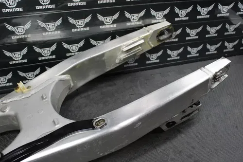 2006 HONDA CRF250R OEM SWINGARM SWING ARM SUSPENSION 52200-KRN-840