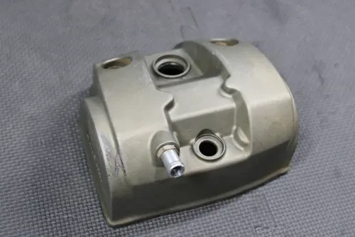 2006 02-06 HONDA CRF450R OEM ENGINE CYLINDER HEAD COVER VALVE COVER 12310-ME-670