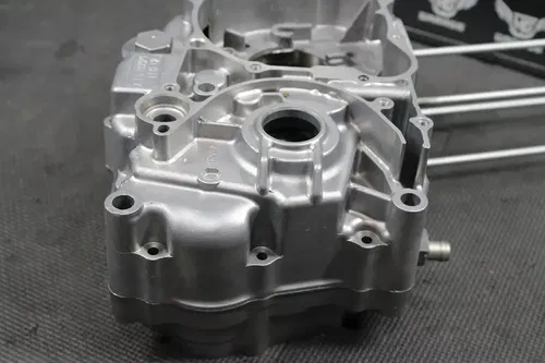 2005 HONDA CRF150F OEM LEFT RIGHT ENGINE MOTOR CRANKCASE CRANK CASES BLOCK